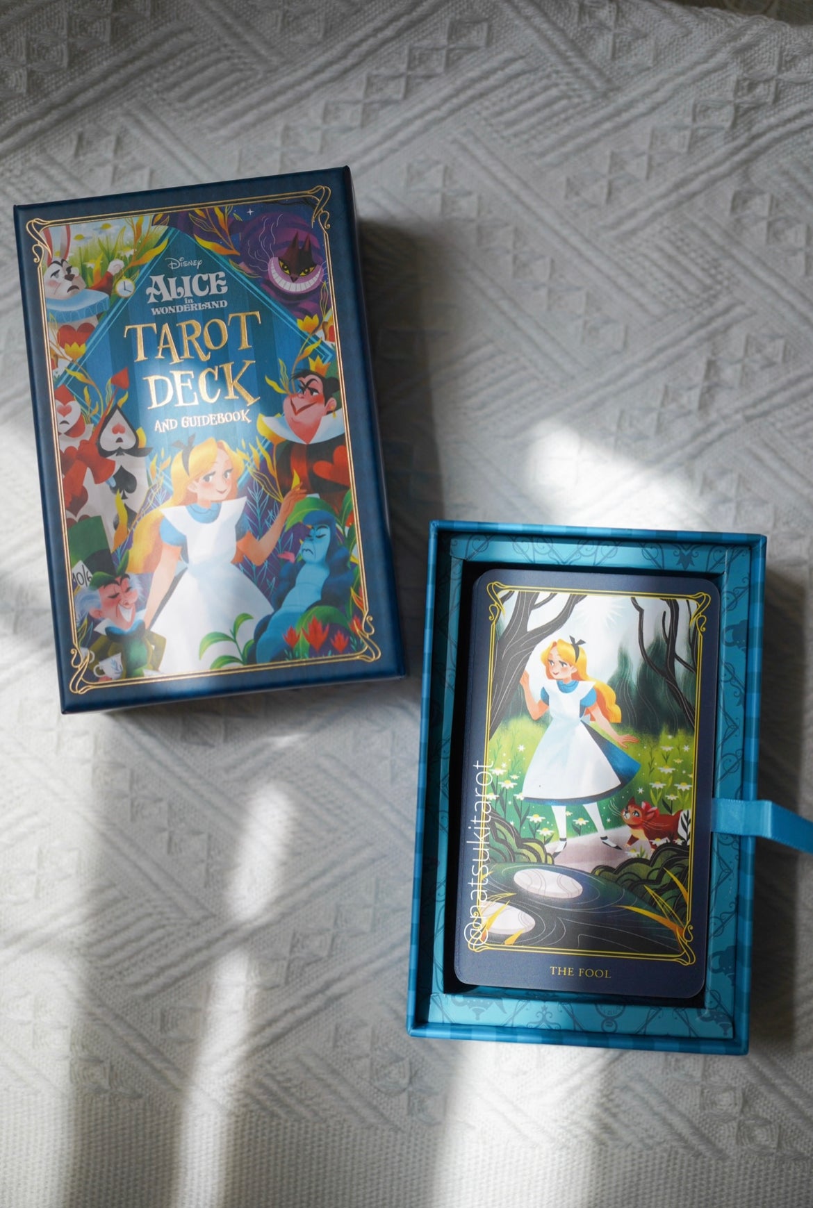 Alice in Wonderland Tarot