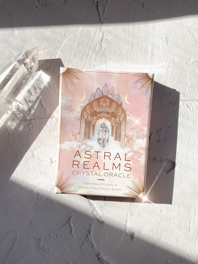 Astral Realms Crystal Oracle – natsukitarot
